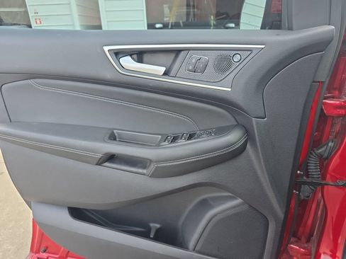 Used 2021 Ford Edge Titanium FWD image 24