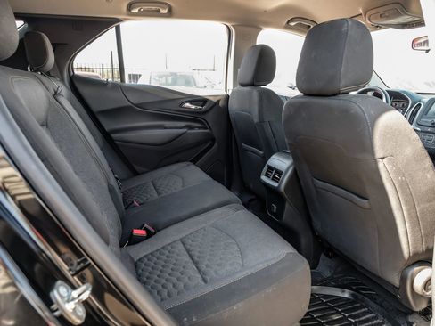 Used 2018 Chevrolet Equinox LT image 42