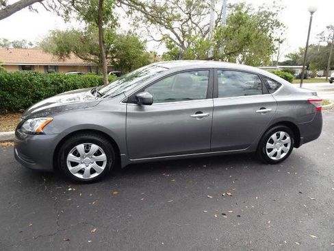 Used 2015 Nissan Sentra S image 15