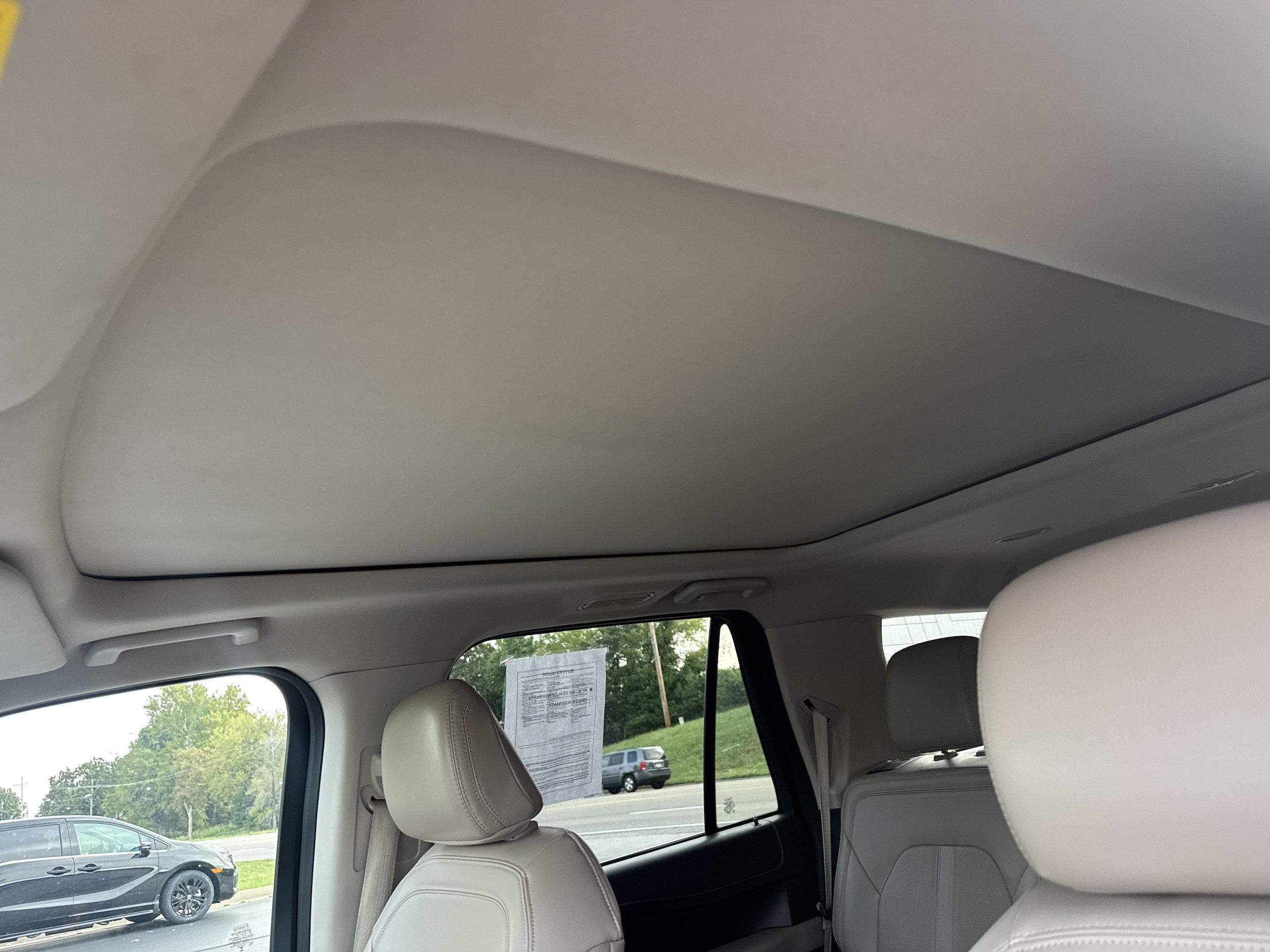 Used 2024 Ford Expedition Limited AWD/4WD image 8