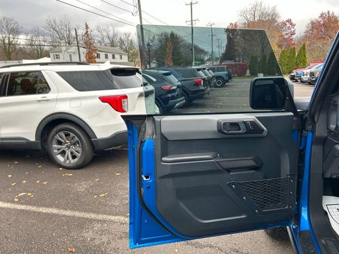 Certified 2024 Ford Bronco Black Diamond image 13