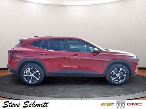 New 2026 Chevrolet Trax RS w/ Driver Confidence Package FWD image 21