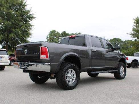 Used 2014 RAM 2500 Laramie w/ Convenience Group image 5