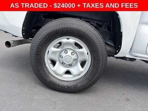 Used 2021 Toyota Tacoma SR AWD/4WD image 7
