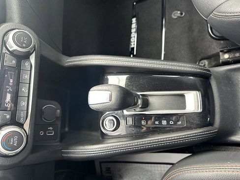 Certified 2020 Nissan Kicks SR w/ SR Premium Package image 28