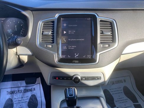 Used 2017 Volvo XC90 T6 Momentum w/ Vision Package image 20