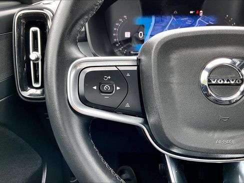 Certified 2024 Volvo XC40 B5 Core AWD/4WD image 26