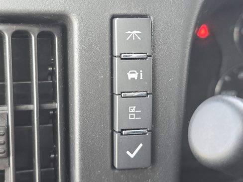 Used 2024 GMC Savana 2500 RWD 2500 135 w/ Driver Convenience Package image 16