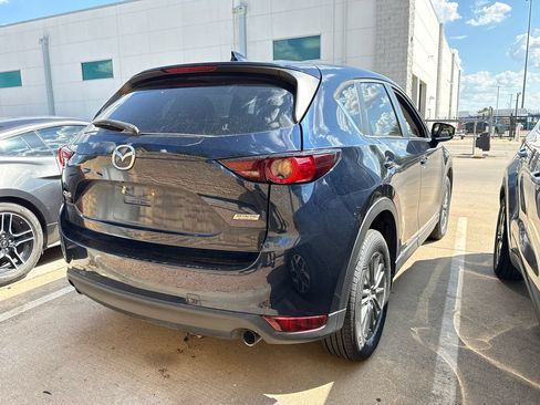 Used 2017 MAZDA CX-5 Touring w/ Preferred Equipment Package FWD image 8