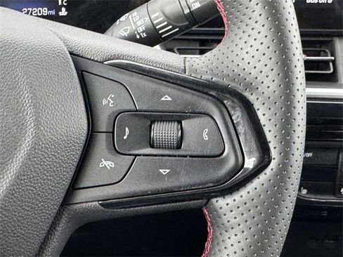 Certified 2025 Chevrolet Trax RS w/ Driver Confidence Package image 16