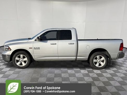 Used 2014 RAM 1500 Classic SLT image 9