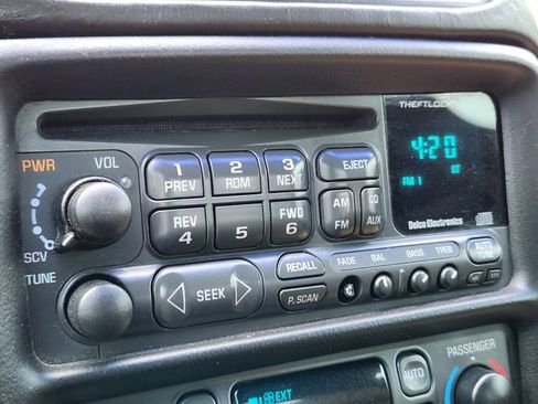 Used 2001 Chevrolet Corvette Convertible w/ Preferred Equipment Group2 RWD image 18