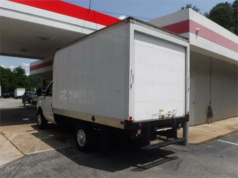 Used 2019 Ford E-350 and Econoline 350 Super Duty w/ Power Windows & Locks Group image 8