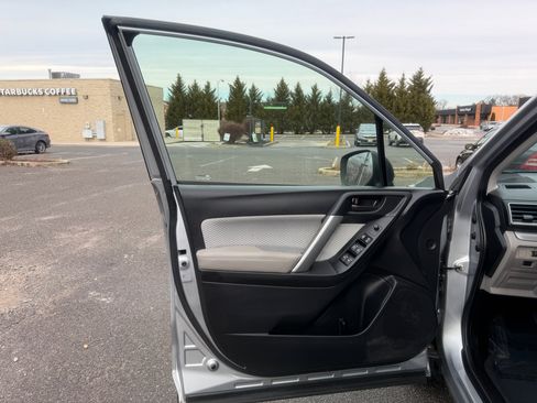 Used 2018 Subaru Forester 2.5i w/ Alloy Wheel Package image 9