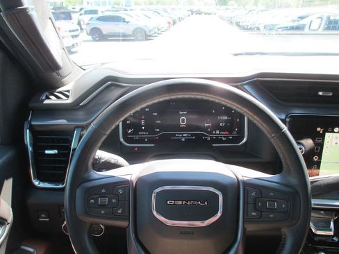 Used 2024 GMC Sierra 2500 Denali Ultimate AWD/4WD image 40