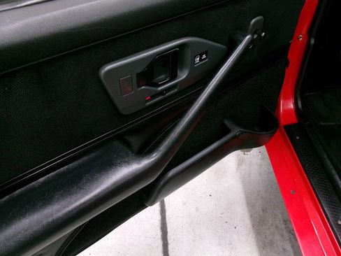 Used 1991 Pontiac Firebird Convertible image 28