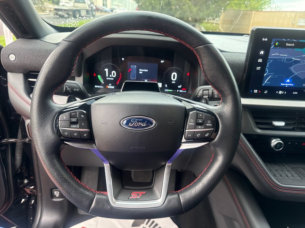 Used 2025 Ford Explorer ST AWD/4WD image 15