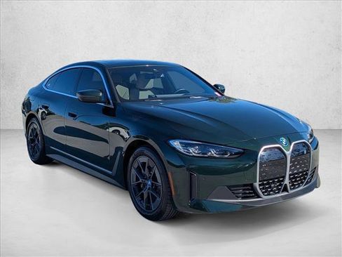 Used 2023 BMW i4 eDrive35 w/ Premium Package image 3