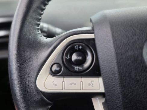 Used 2019 Toyota Prius Prime Advanced image 29