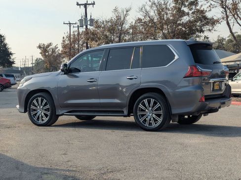 Used 2016 Lexus LX 570 4WD image 6