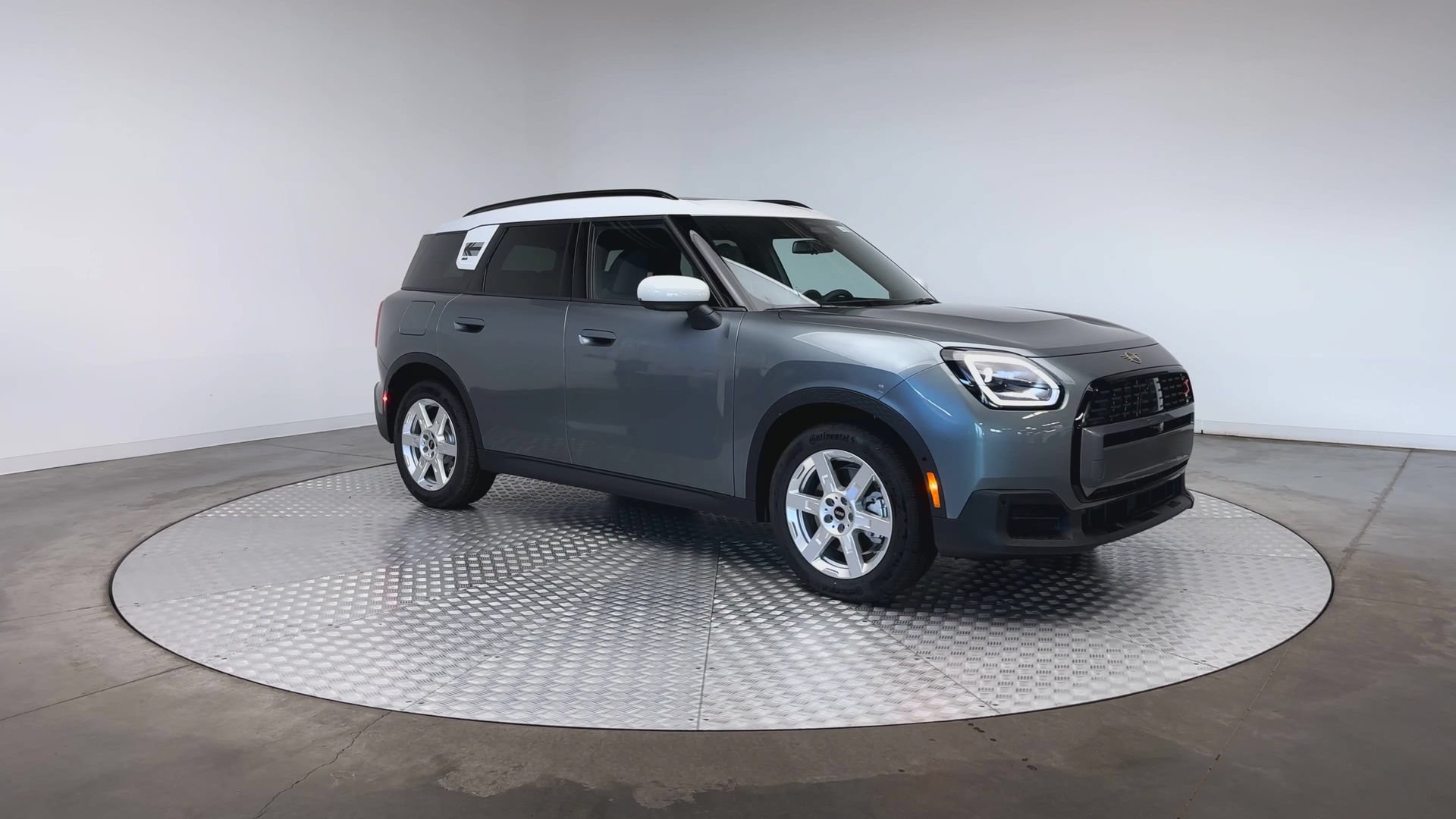 Certified 2027 MINI Cooper Countryman S AWD/4WD image 2