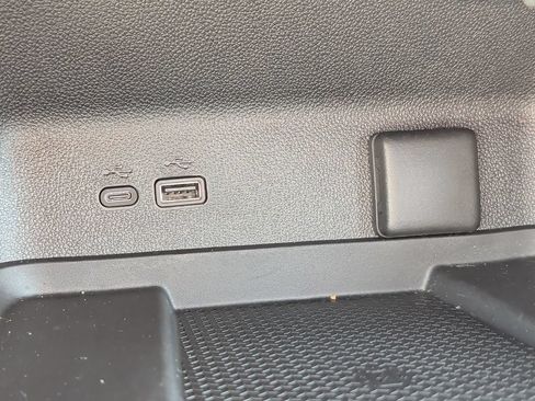 Used 2026 Chevrolet Traverse High Country w/ LPO, Floor Liner Package AWD/4WD image 28