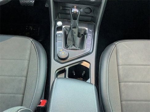 Used 2022 Volkswagen Taos SE image 17