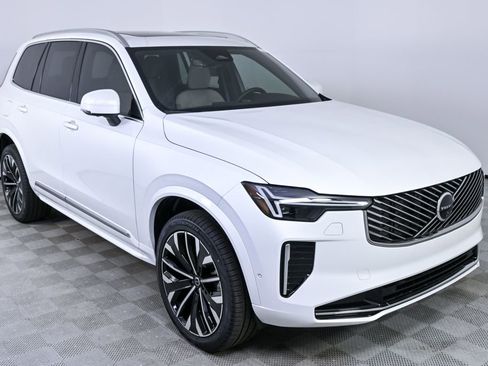 New 2026 Volvo XC90 B6 Plus w/ Protection Package Premier image 27