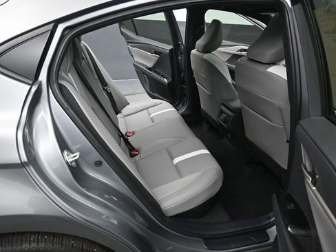 Certified 2025 Toyota Camry SE w/ Convenience Package image 31