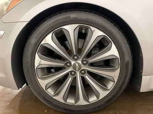 Used 2012 Hyundai Genesis 5.0 R-Spec image 20