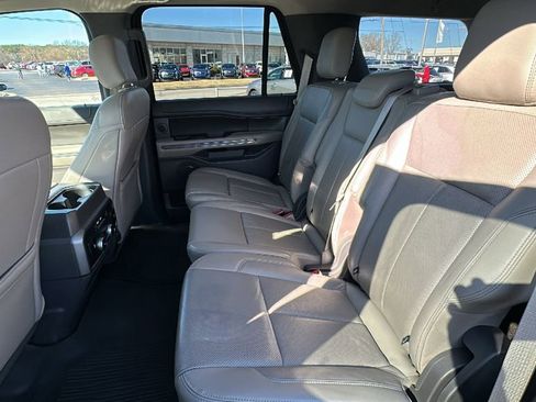 Used 2018 Ford Expedition XLT w/ Equipment Group 202A image 13