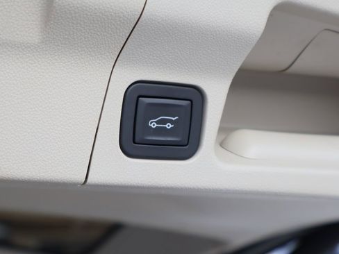 Used 2019 GMC Acadia Denali w/ Technology Package image 26