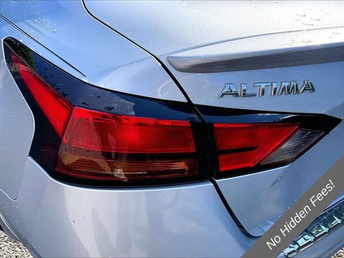 Used 2022 Nissan Altima 2.5 SR FWD image 26