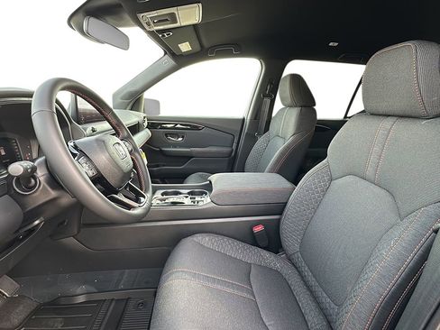 New 2026 Honda Pilot Sport image 11