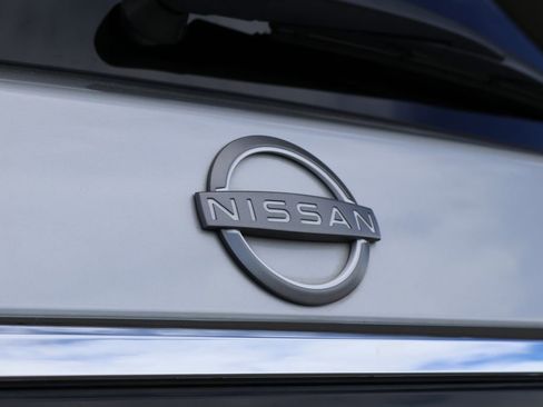 Used 2024 Nissan Armada SL image 29