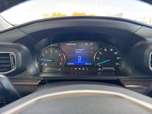 Certified 2022 Ford Explorer Limited w/ Limited Technology Package image 32