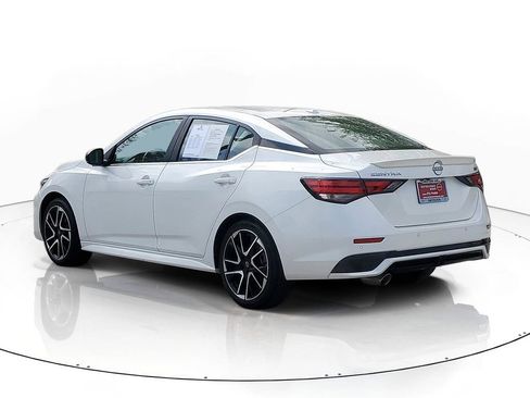Used 2024 Nissan Sentra SR FWD image 3
