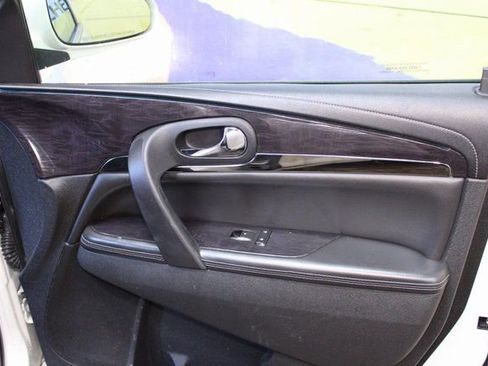 Used 2015 Buick Enclave Leather image 8