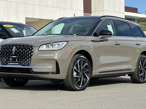 New 2025 Lincoln Corsair Grand Touring w/ Equipment Group 302A AWD/4WD image 7