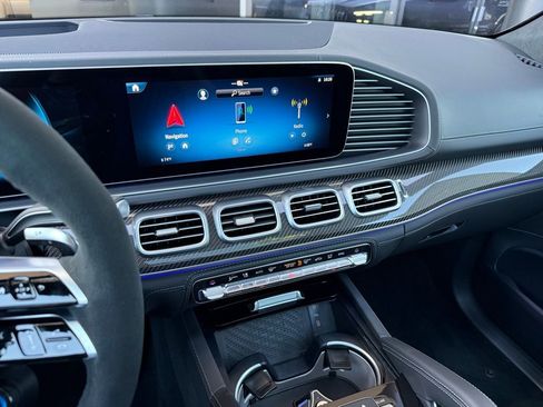 New 2026 Mercedes-Benz GLE 63 AMG S image 23