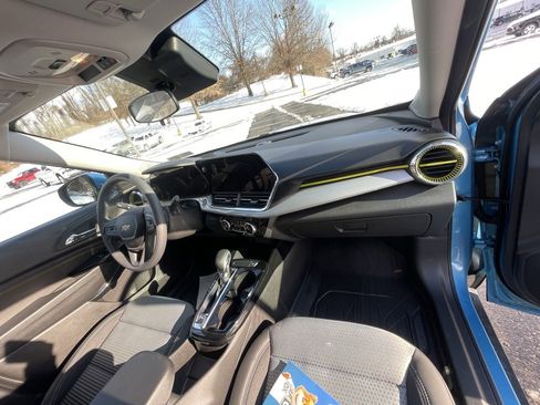 Certified 2026 Chevrolet Trax LT image 10