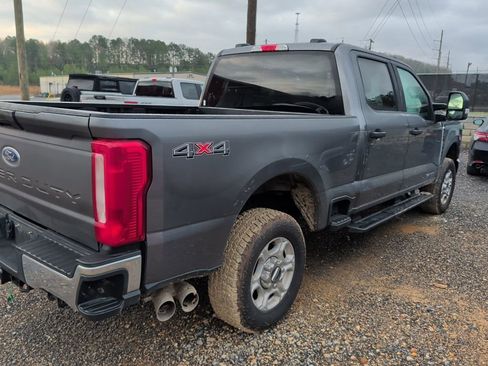 Used 2026 Ford F250 XLT image 4