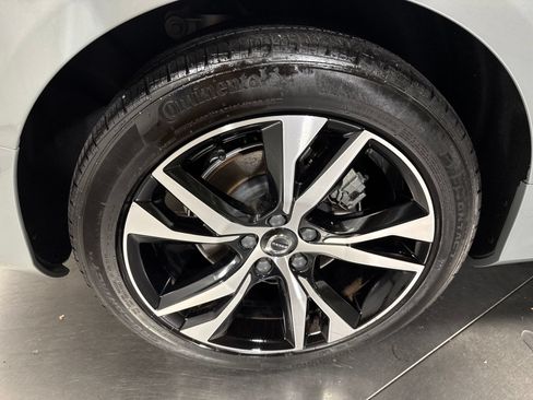 Used 2024 Volvo S60 B5 Core FWD image 13