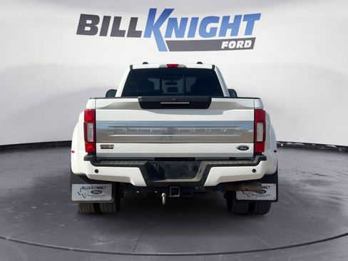 Used 2021 Ford F450 Platinum w/ FX4 Off-Road Package image 4