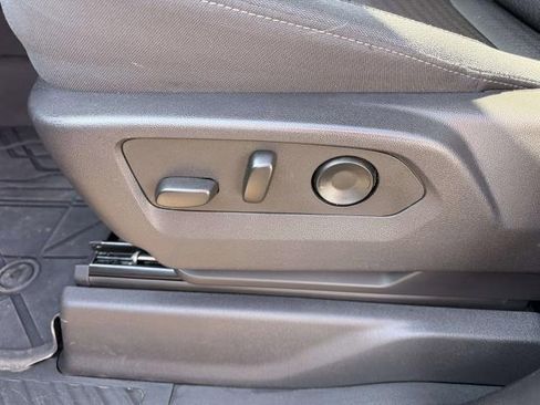 Certified 2024 Chevrolet Silverado 1500 Custom image 6