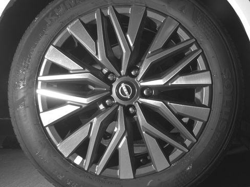Used 2025 Nissan Altima 2.5 SV FWD image 15