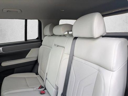 New 2026 Hyundai Santa Fe SEL w/ Tow & Go Package FWD image 18