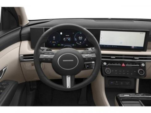 Certified 2025 Hyundai Tucson SEL image 9