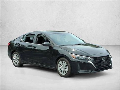 Used 2024 Nissan Sentra S FWD image 3