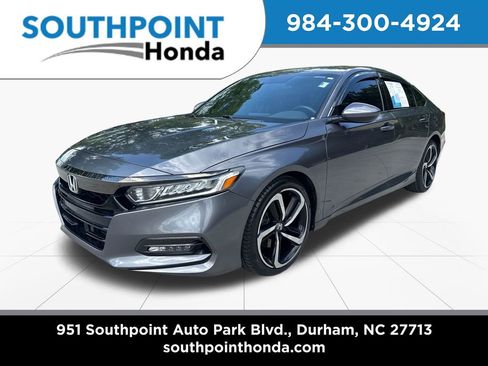 Used 2018 Honda Accord Sport image 3